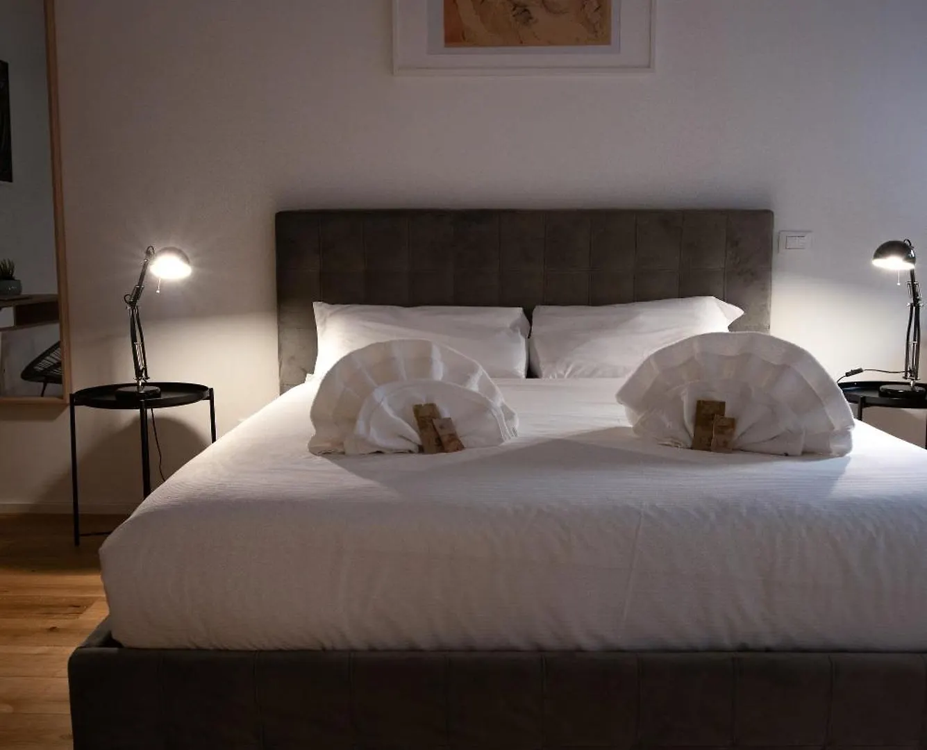 La Dolce Vita - Luxury Stylish Flats In Trastevere 70-90Sqm Rome 0*,  Italy