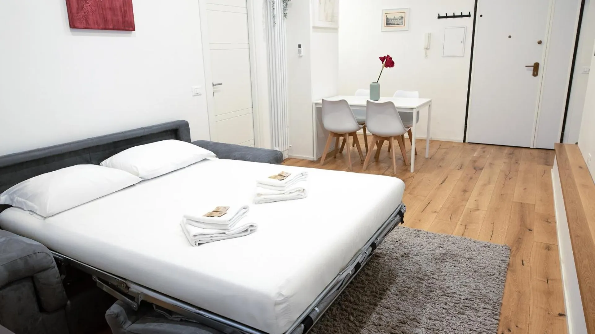 La Dolce Vita - Luxury Stylish Flats In Trastevere 70-90Sqm Rome Apartment